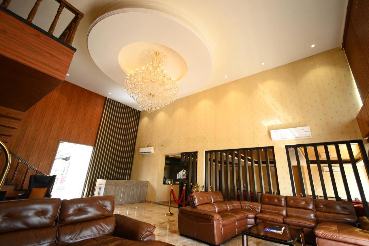 Faith Cricket Club & Resort Bhopal Eksteriør bilde