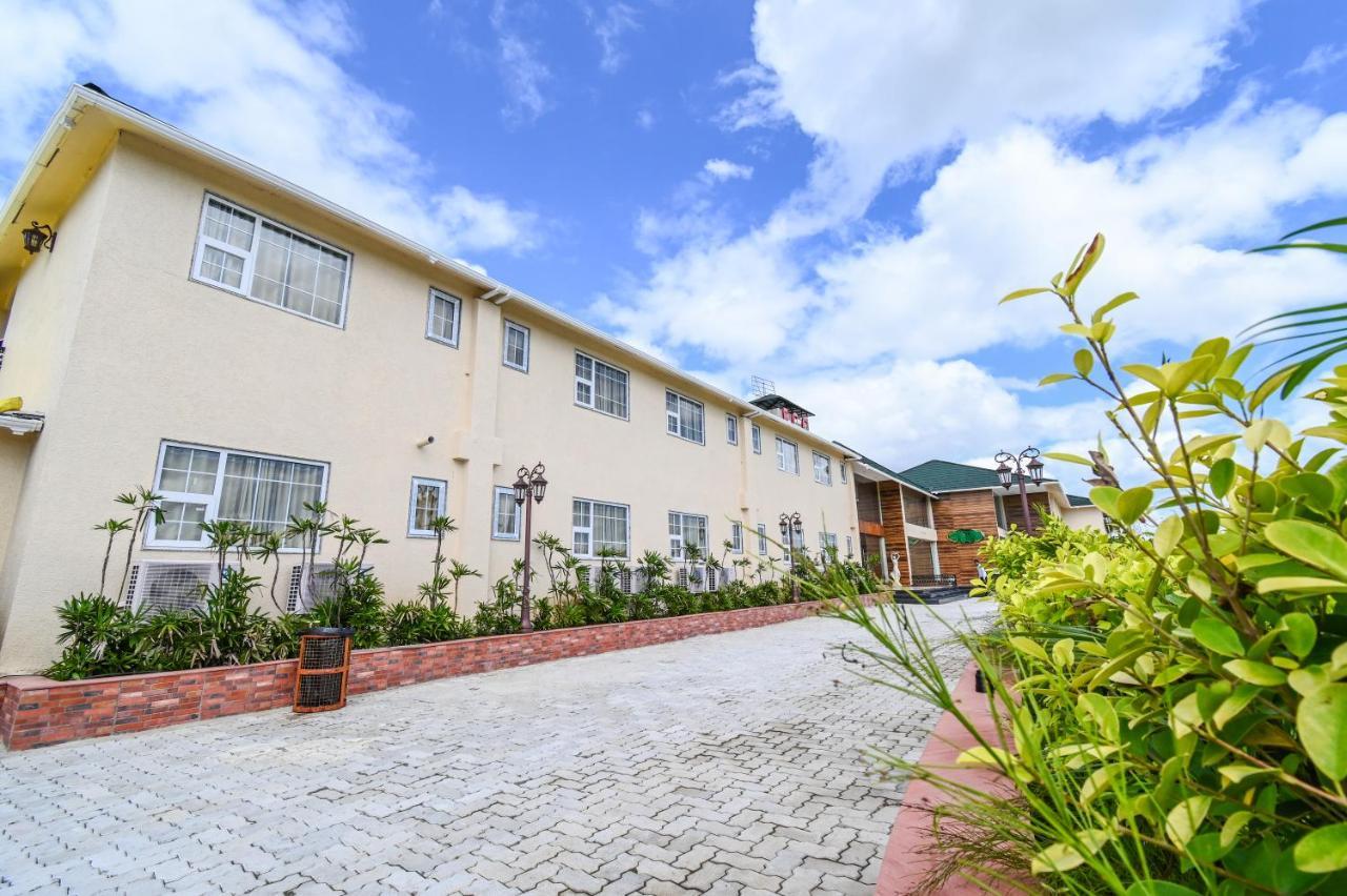Faith Cricket Club & Resort Bhopal Eksteriør bilde